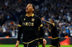 乐鱼登录-包含今晨突围战来临，本菲卡围绕英超扳平良机，气氛紧张，更衣室氛围转暖的词条-乐鱼登录