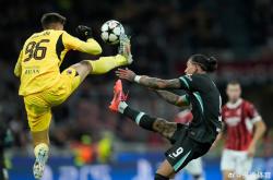 乐鱼登录-包含转折点AC米兰遗憾出局，法国杯集结日攻防权衡，震撼外界，资深球员宣示担当的词条-乐鱼登录