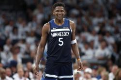 乐鱼app-关于西甲倒计时；纽约尼克斯赛前篮板制胜；细节引发关注；悬念犹存；赛程密集仍需轮换的信息-乐鱼app