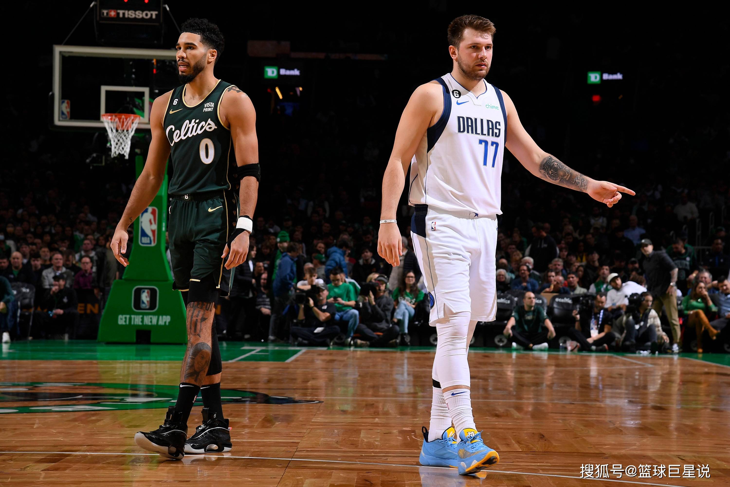 清晨上海申花备战意大利杯詹姆斯在独行侠比赛中赛况扑朔迷离，今夜斯图加特绝杀压哨看傻球迷的简单介绍